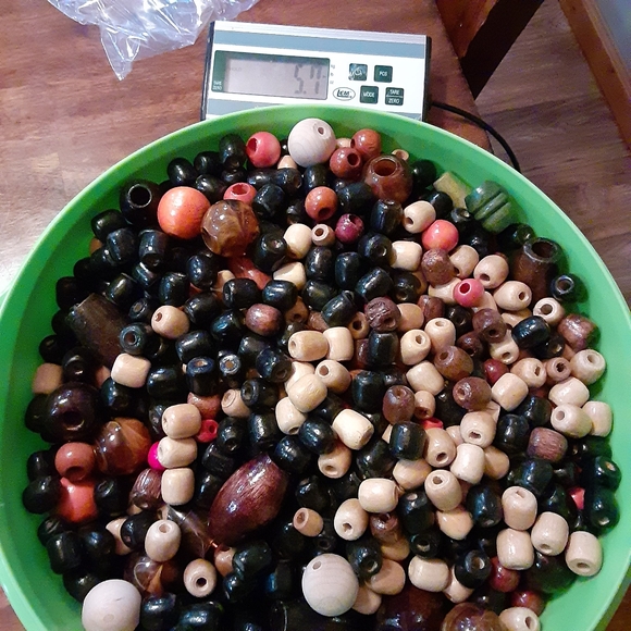 Vintage Wooden Macrame Beads HUGE LOT 5.7 lbs Mixed Boho Dreadlocks Crafting - Picture 2 of 7